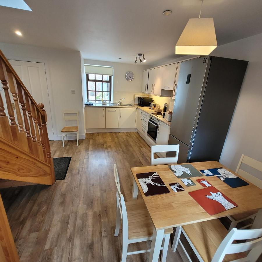 Loch Lomond Finnich Cottages ดรายเมน ภายนอก รูปภาพ