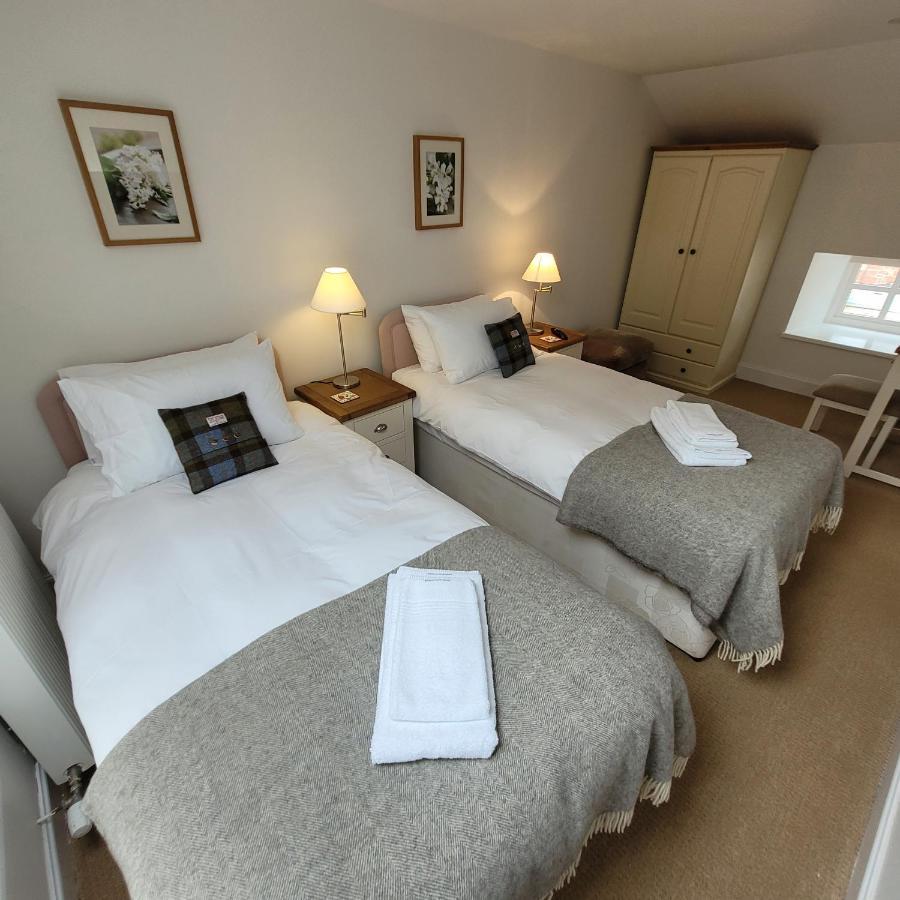 Loch Lomond Finnich Cottages ดรายเมน ภายนอก รูปภาพ
