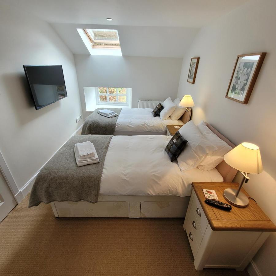 Loch Lomond Finnich Cottages ดรายเมน ภายนอก รูปภาพ