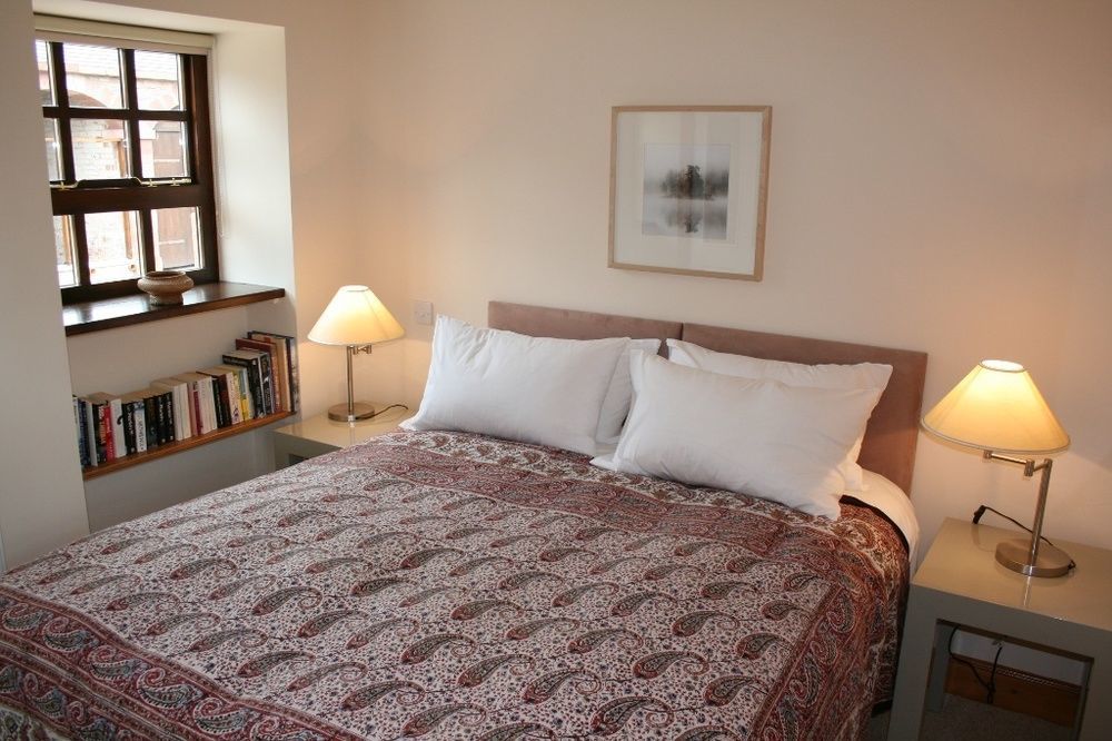 Loch Lomond Finnich Cottages ดรายเมน ภายนอก รูปภาพ