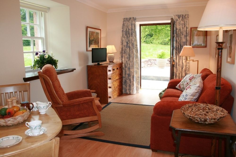 Loch Lomond Finnich Cottages ดรายเมน ภายนอก รูปภาพ
